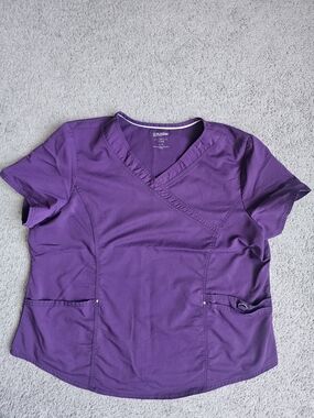 Cherokee Women's Purple V-Neck Scrub Top